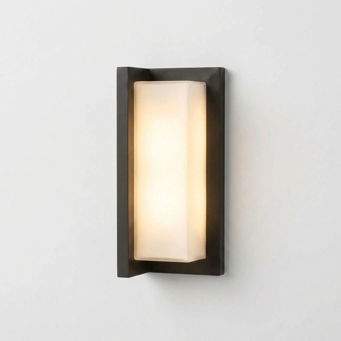 Modern Outdoor Wall Lamp - Vesperia