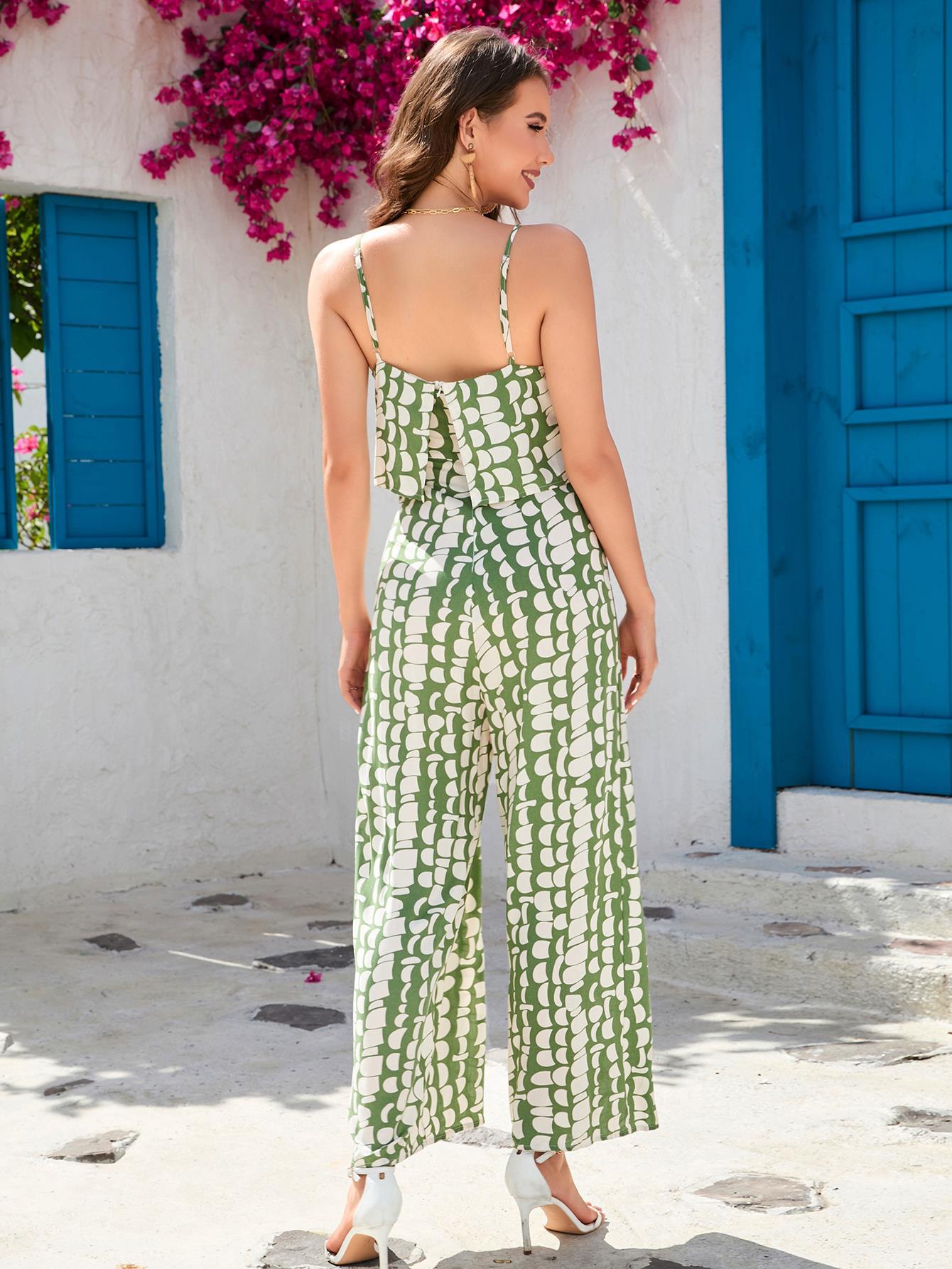 Zweiteiliges grünes Set mit lässiger Bluse und Hose – Naëlle