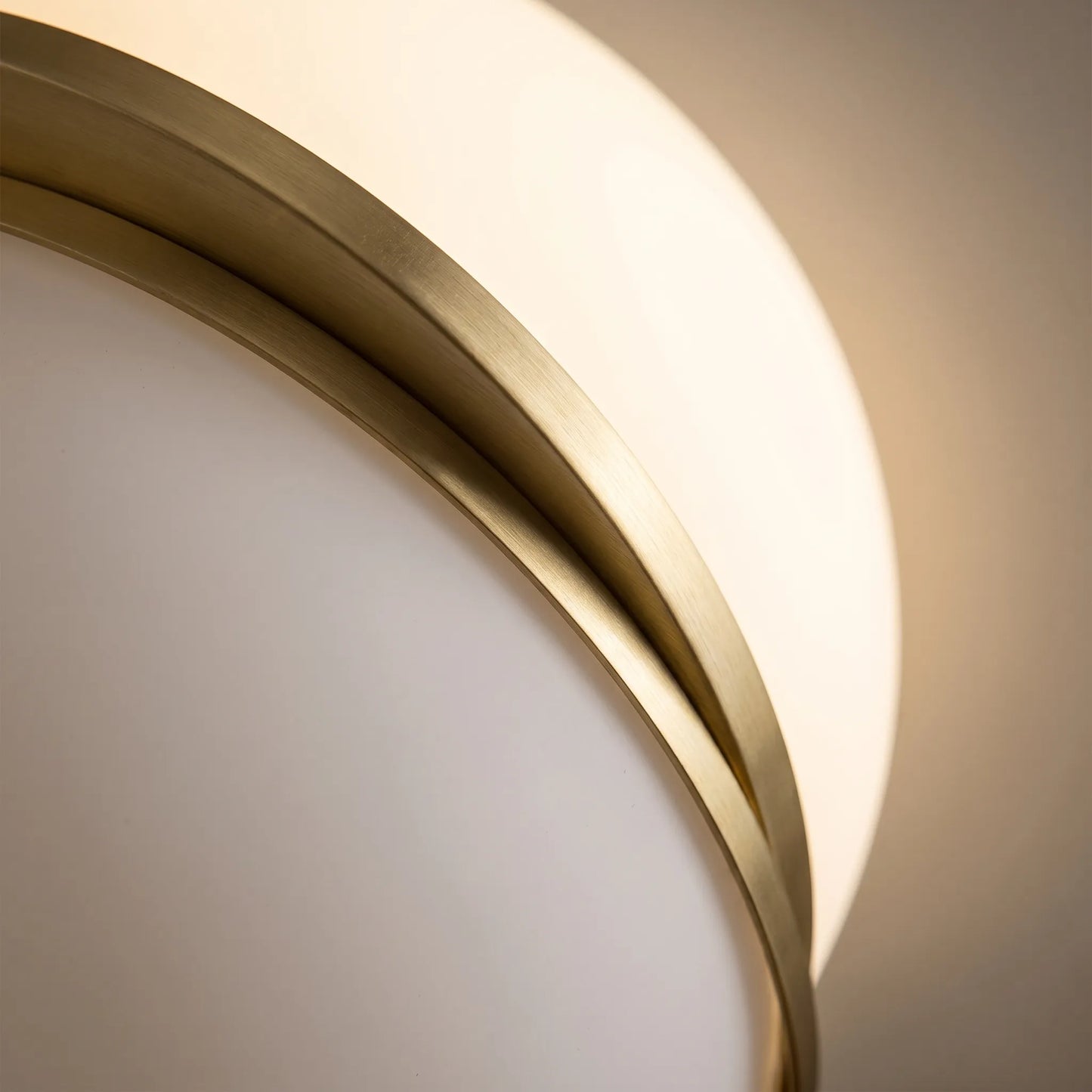 Spherical Globe Bedside Table Lamp - Sphyrа