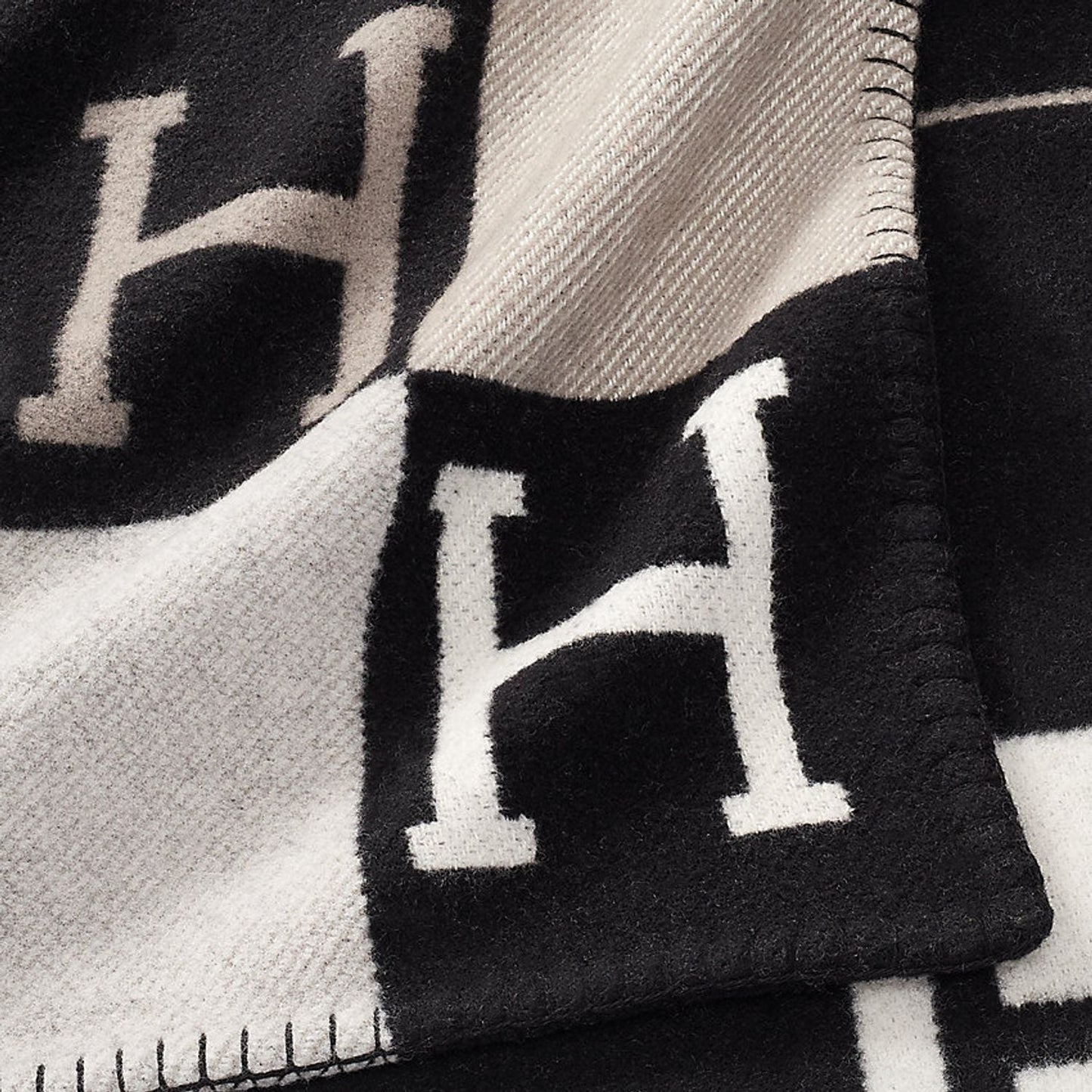 HBlanket I H-blanket für die Couch