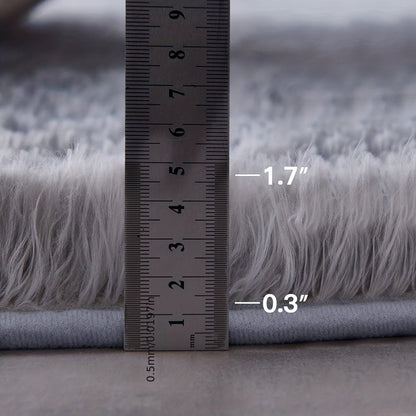 Runder Fluffy Teppich - Clouda