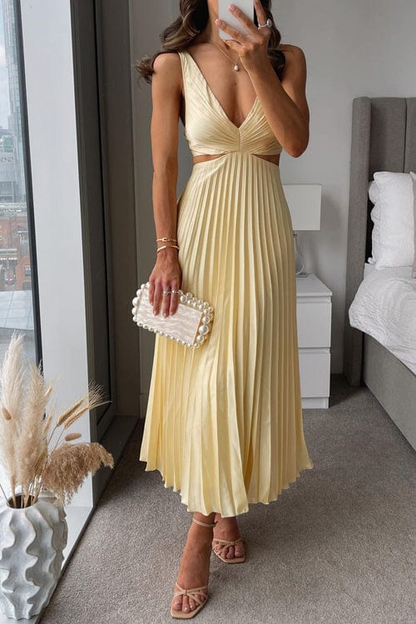 Elegantes Plissiertes Kleid mit Figurschmeichelnder Passform – Emilie