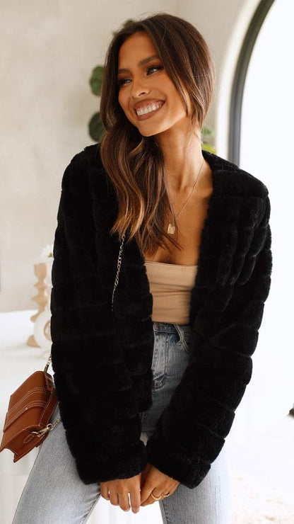 Luxuriöse Damen-Crop-Jacke – Veloura