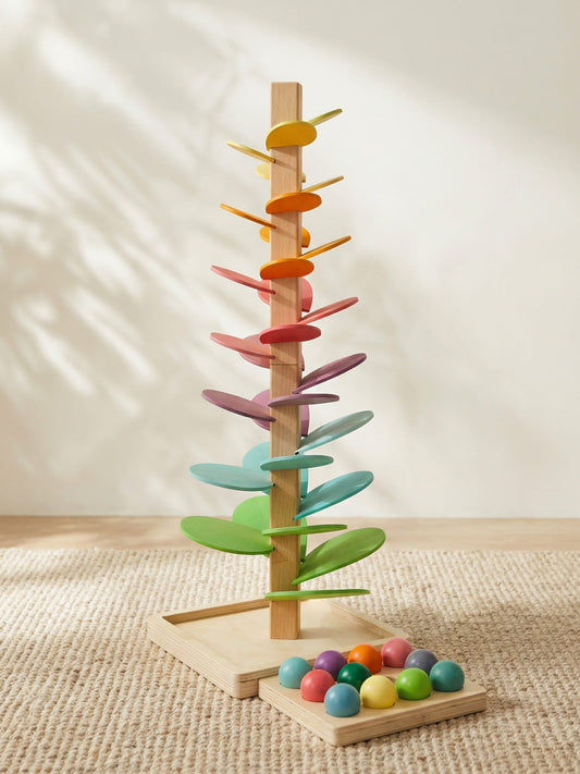 Interaktiver Regenbogen-Murmelturm - Luca