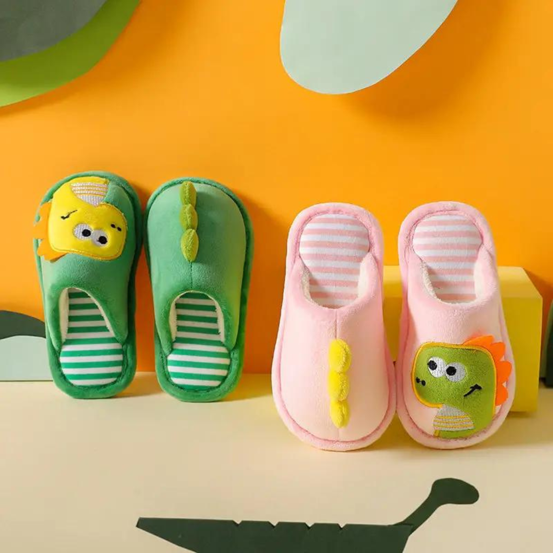 Kinder Hausschuhe mit Dino Design – RoarySteps
