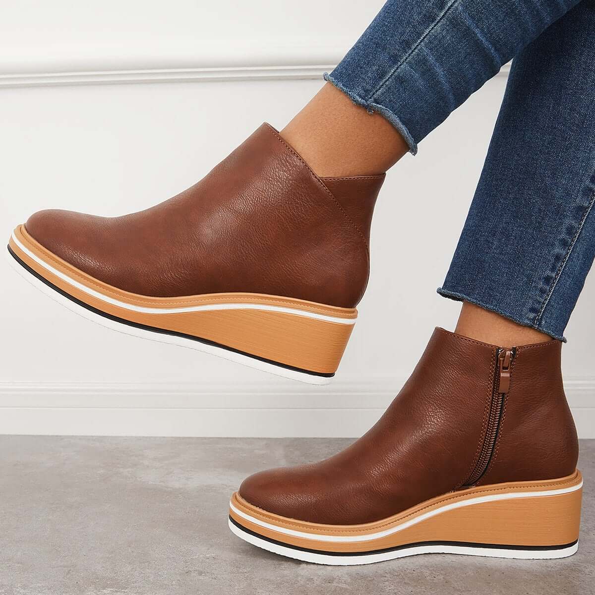 Trendige Damen Stiefeletten mit Reißverschluss und Plateau - Alessia