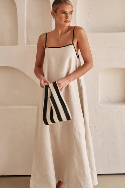 Beige Sommerkleid mit femininem Silhouette – Isara