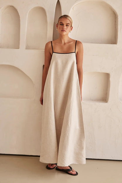 Beige Sommerkleid mit femininem Silhouette – Isara