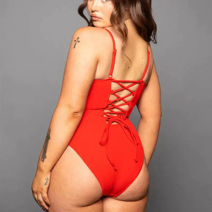Formender Badeanzug mit Shaping-Effekt – Samira
