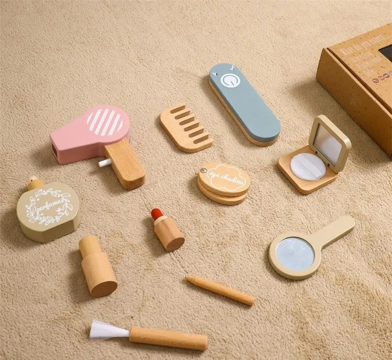 Frisier- und Schminkspiel aus Holz für Kinder – BeautySpa
