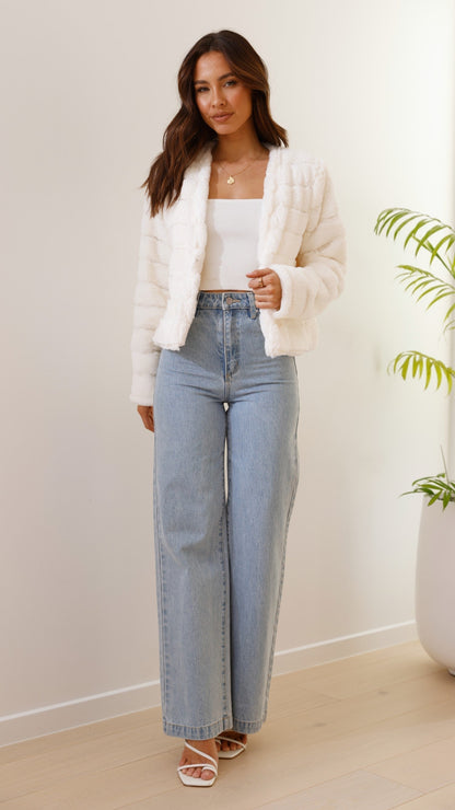 Luxuriöse Damen-Crop-Jacke – Veloura