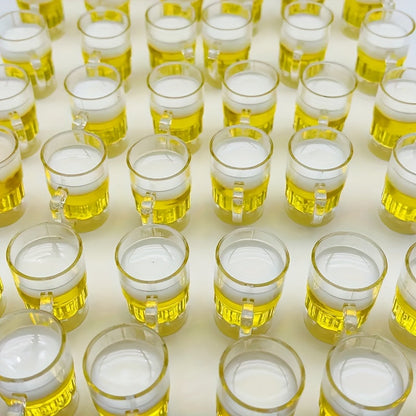 30 Stück Mini-Biergläser aus Harz – MiniBierSet Oktoberfest 2025