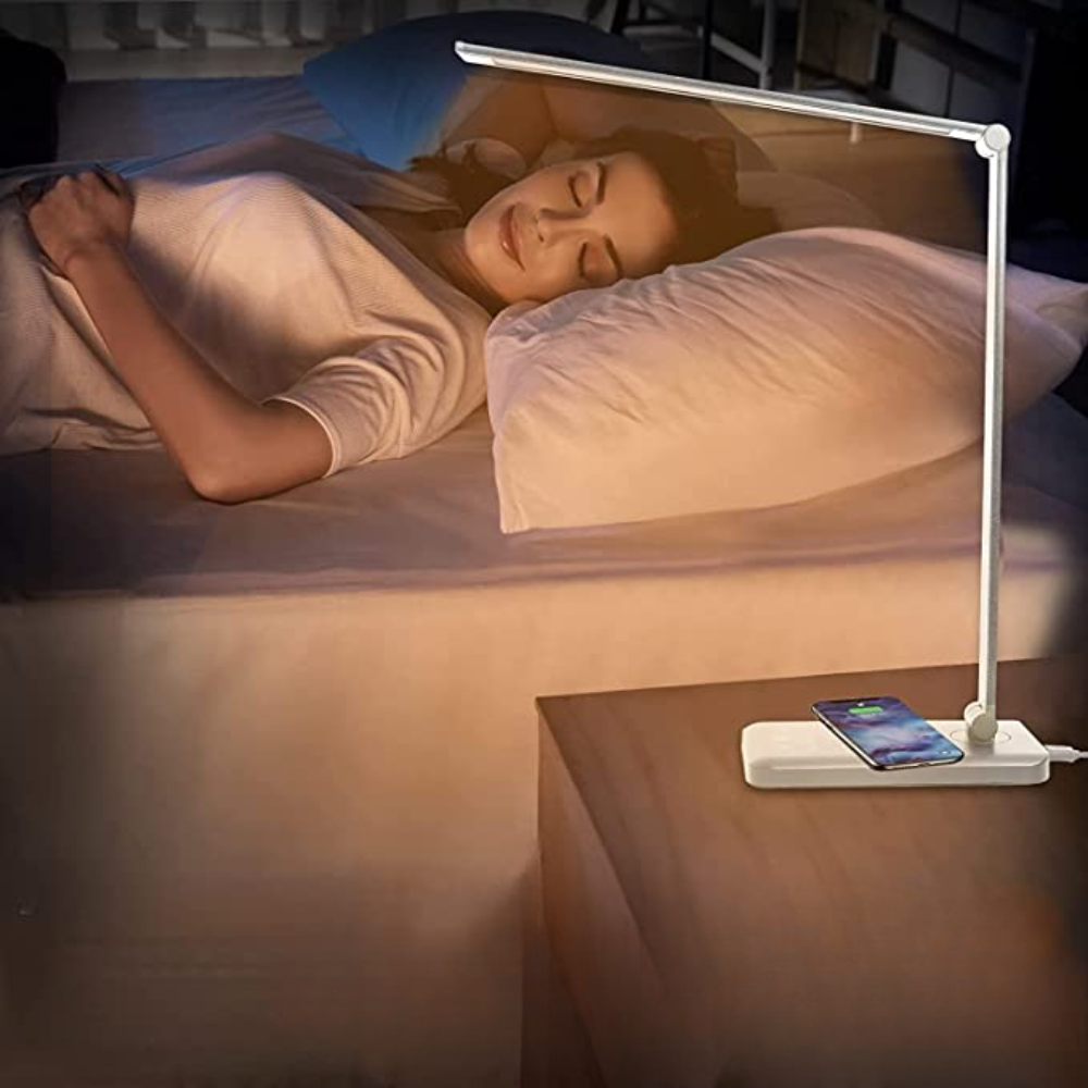 Moderne Einstellbare LED-Schreibtischlampe mit USB-Ladeanschluss - BrightEase