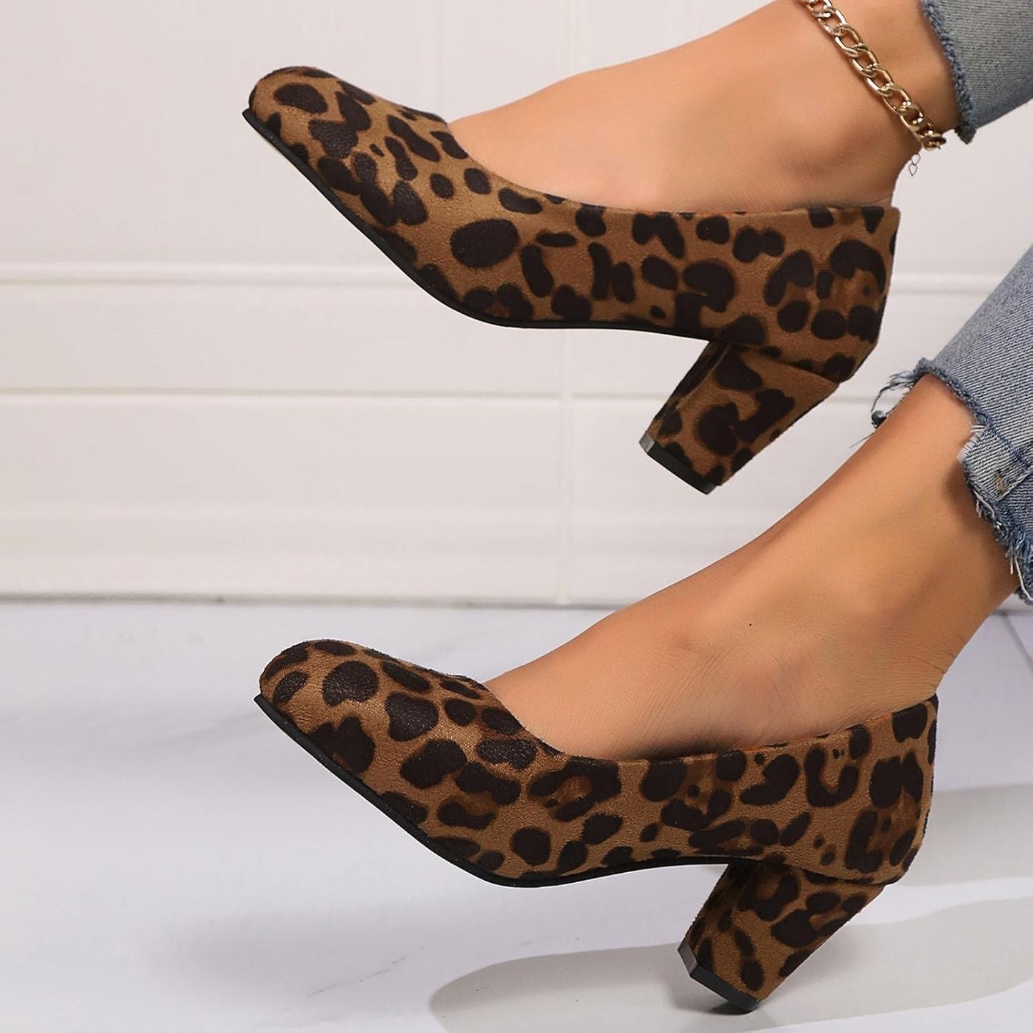 Samt Pumps mit Leopardenmuster – Clara Oktoberfest 2025