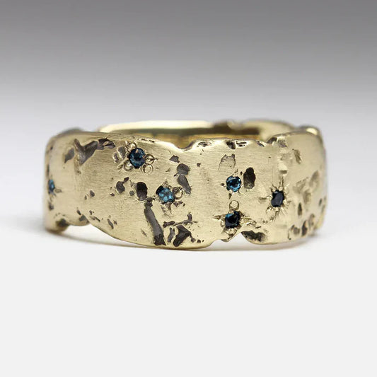 Vintage Goldring mit Blauem Eingefasstem Kristall - Aurielle