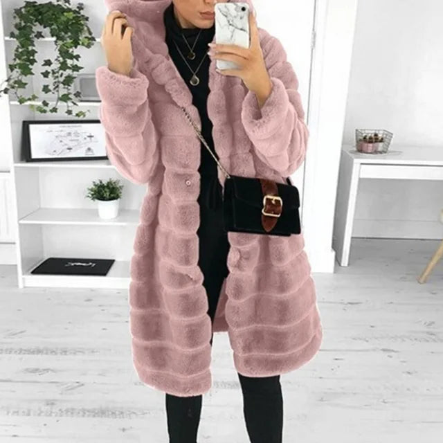 Luxuriöser Gestepper Wintermantel mit Kapuze - Elega