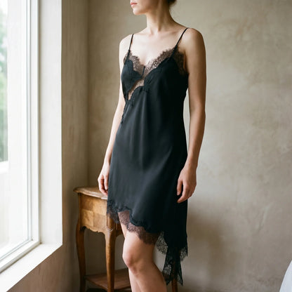 Asymmetrisches Slipkleid Mit Transparenten Details -  Mable