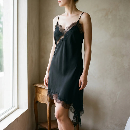 Asymmetrisches Slipkleid Mit Transparenten Details -  Mable