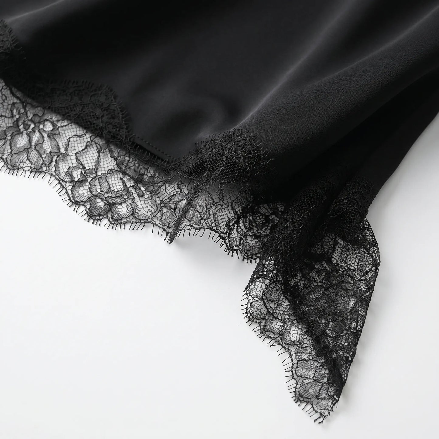 Asymmetrisches Slipkleid Mit Transparenten Details -  Mable