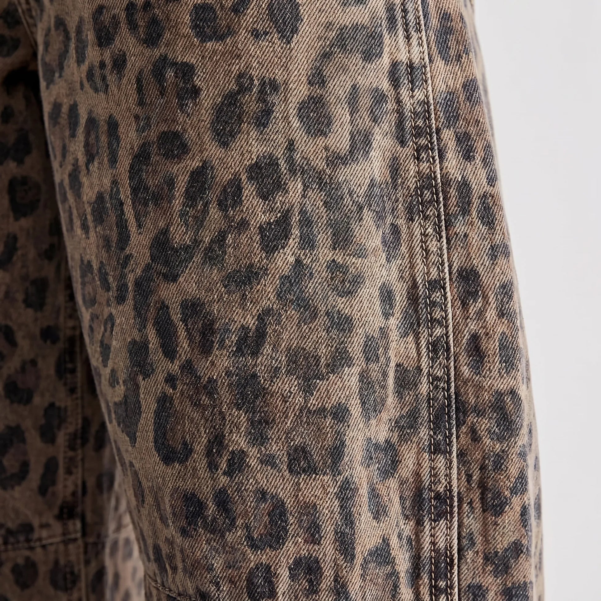 Barrel Jeans Damen Mit Leopardenmuster -  Frances