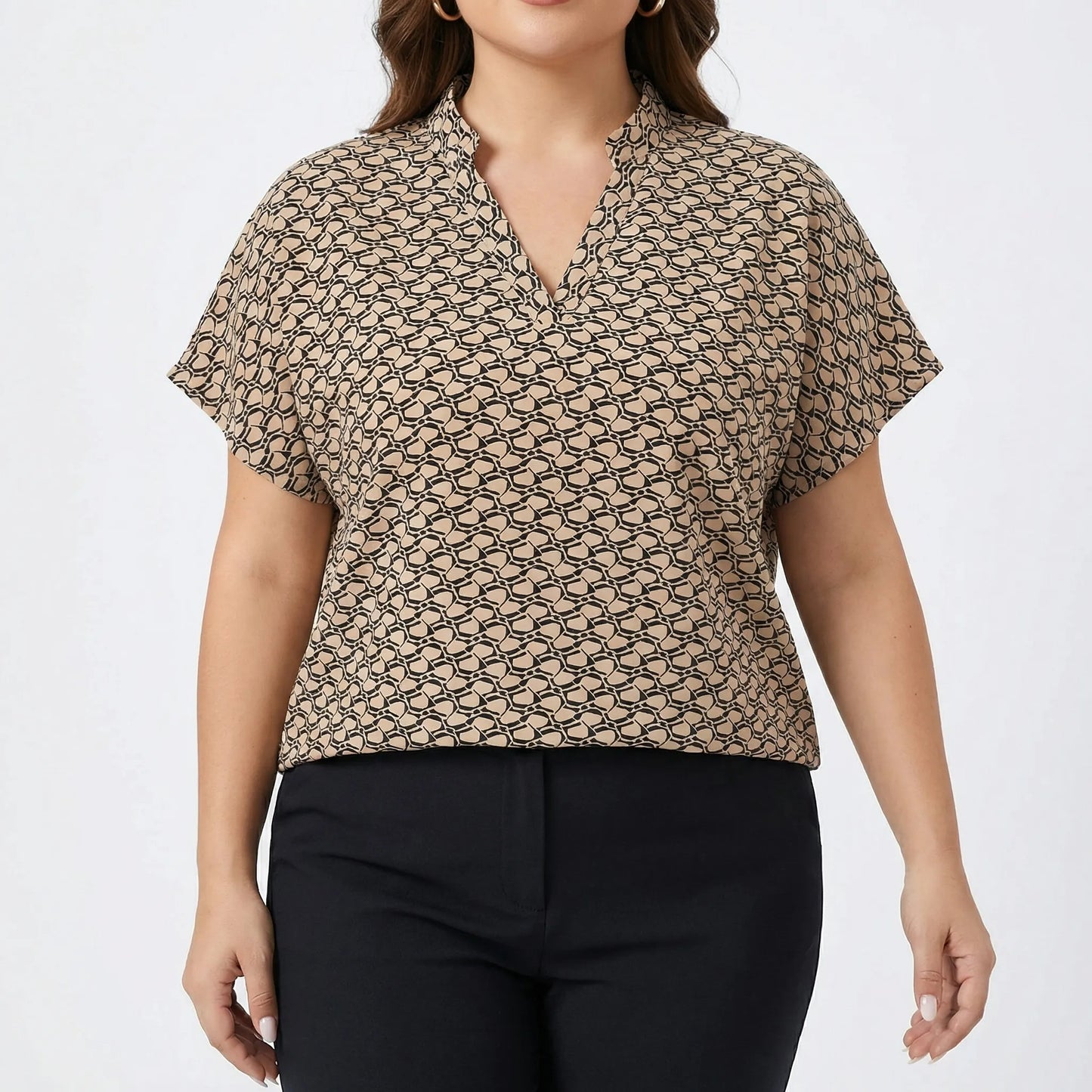 Bedrucktes Plus-Size-Damenoberteil Mit V-Ausschnitt - Denise