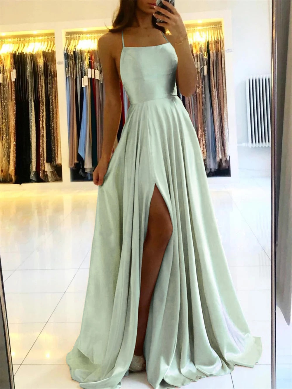 Fließendes Maxikleid mit Seitenschlitz – Sophie