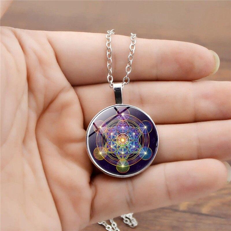 Chakra Anhänger mit Metatrons Würfel - Solantra