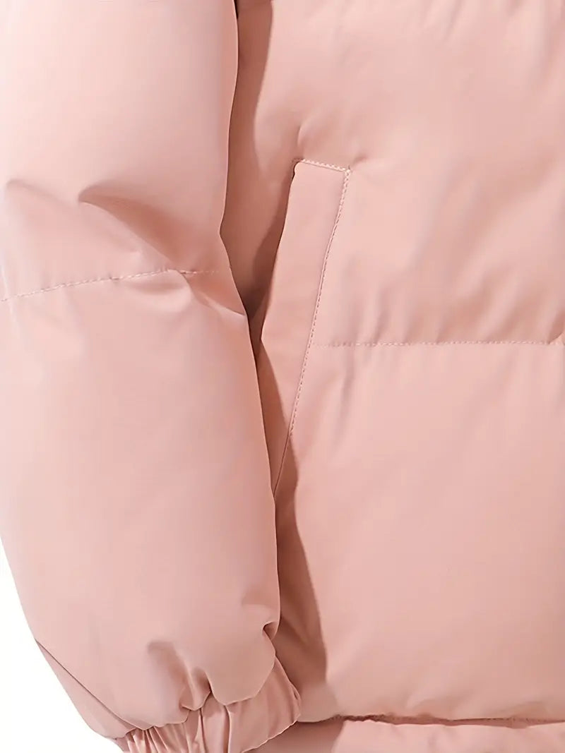 Rosa Daunenjacke mit Kapuze, klassisches Design, warm, Damenmode, Winterbekleidung.