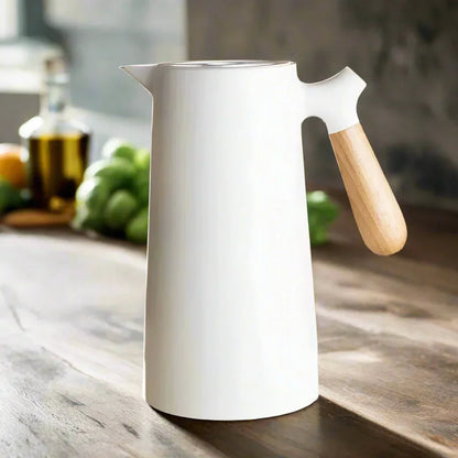 Stilvolle Thermosflasche mit langanhaltender Wärme- & Kälteisolierung – NordicTherm