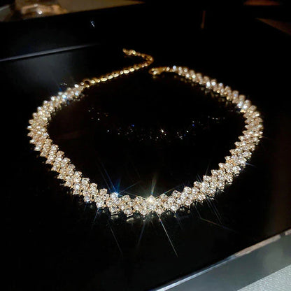 Geometrische Strass-Halskette - BraveryShine