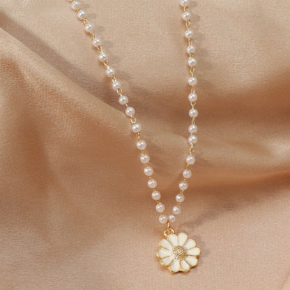 Halskette Mit Anhänger - PetalPearl