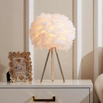 Dimmbare Tischlampe mit luxuriösen Federn – Pluma