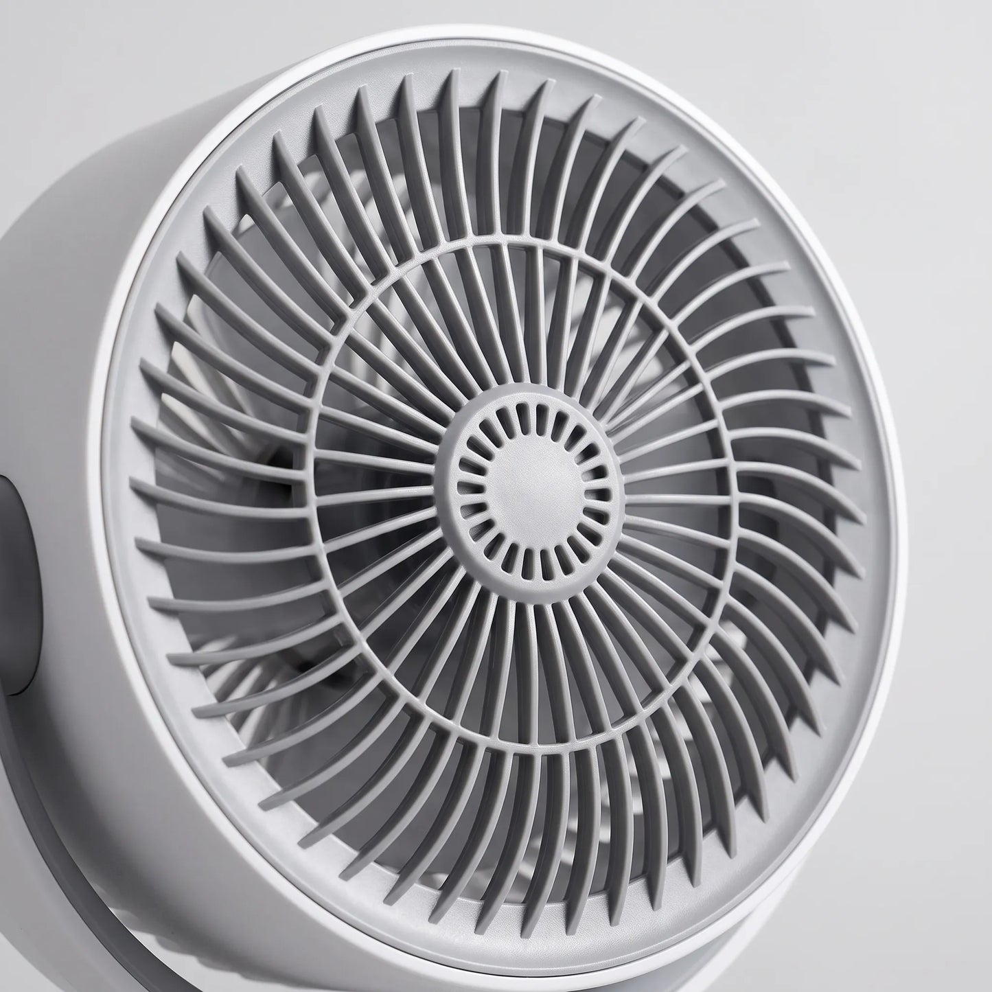Höhenverstellbarer Standventilator - Flowia