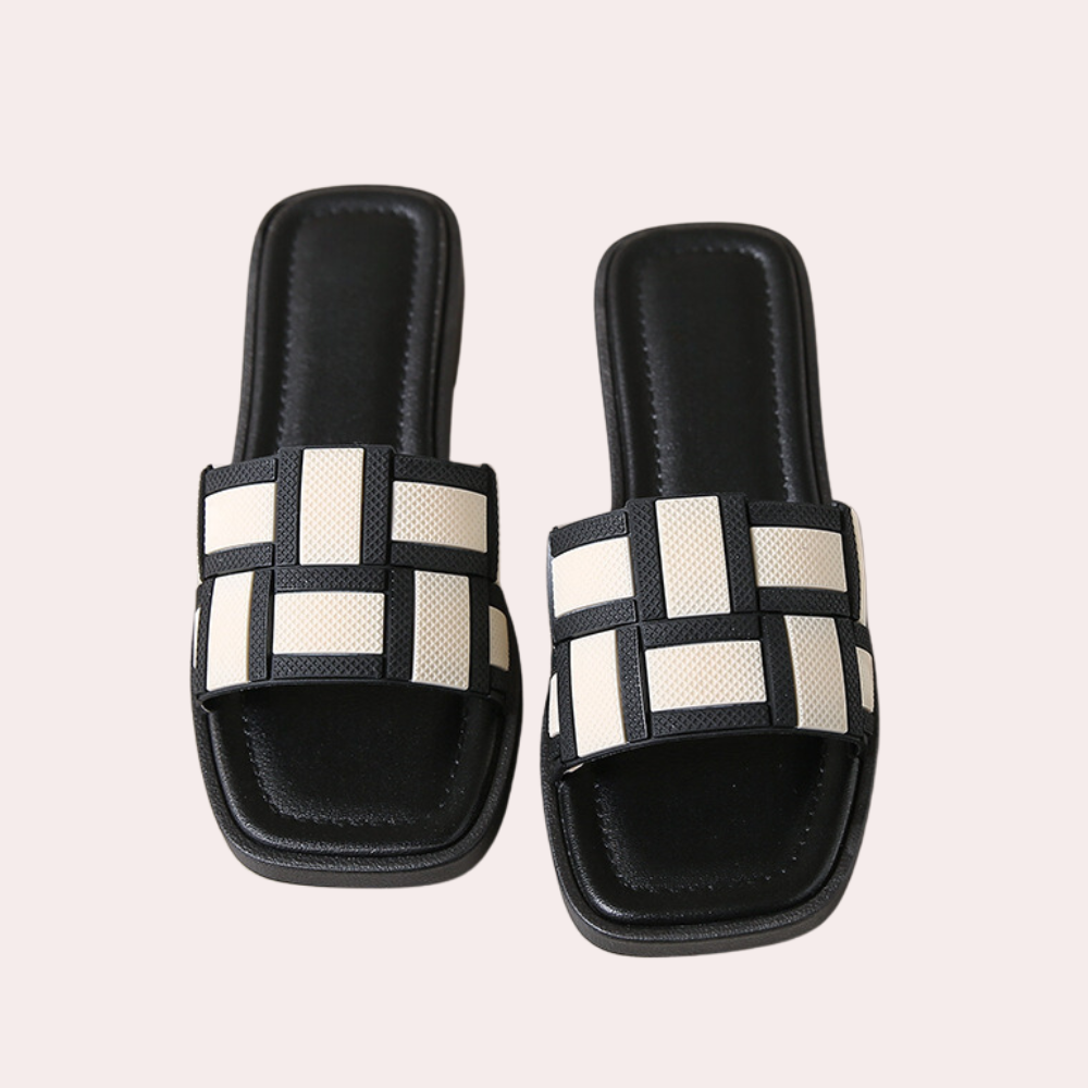 Schwarze Damen-Sandalen mit cremefarbenem Gittermuster, quadratische Zehenpartie, modisch.