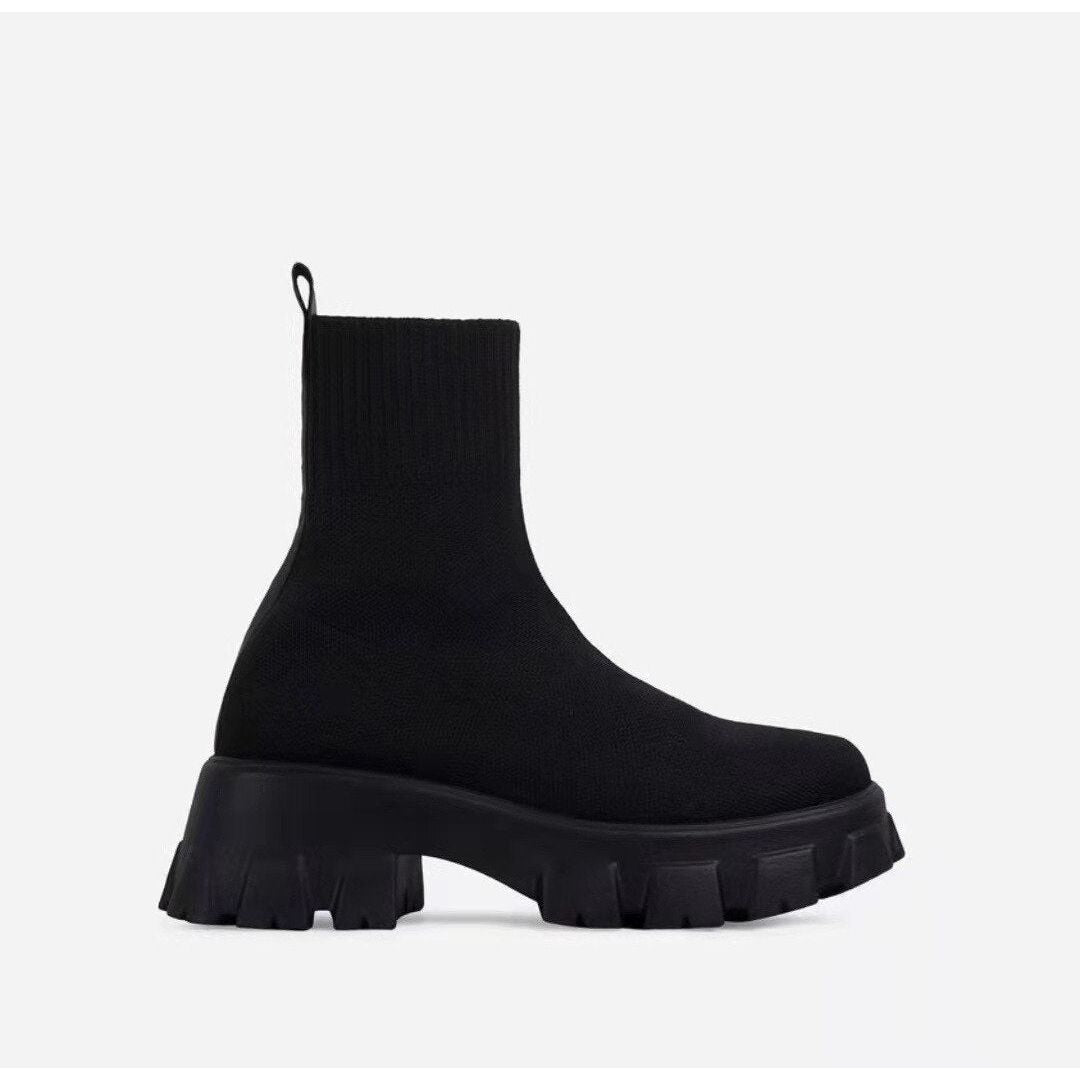 Stiefeletten mit klobiger Profilsohle - Karolina