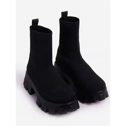Stiefeletten mit klobiger Profilsohle - Karolina