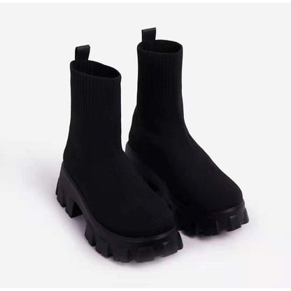 Stiefeletten mit klobiger Profilsohle - Karolina