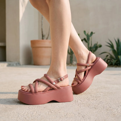 Klobige Plateau-Sandalen Mit Knöchelriemen - Olga
