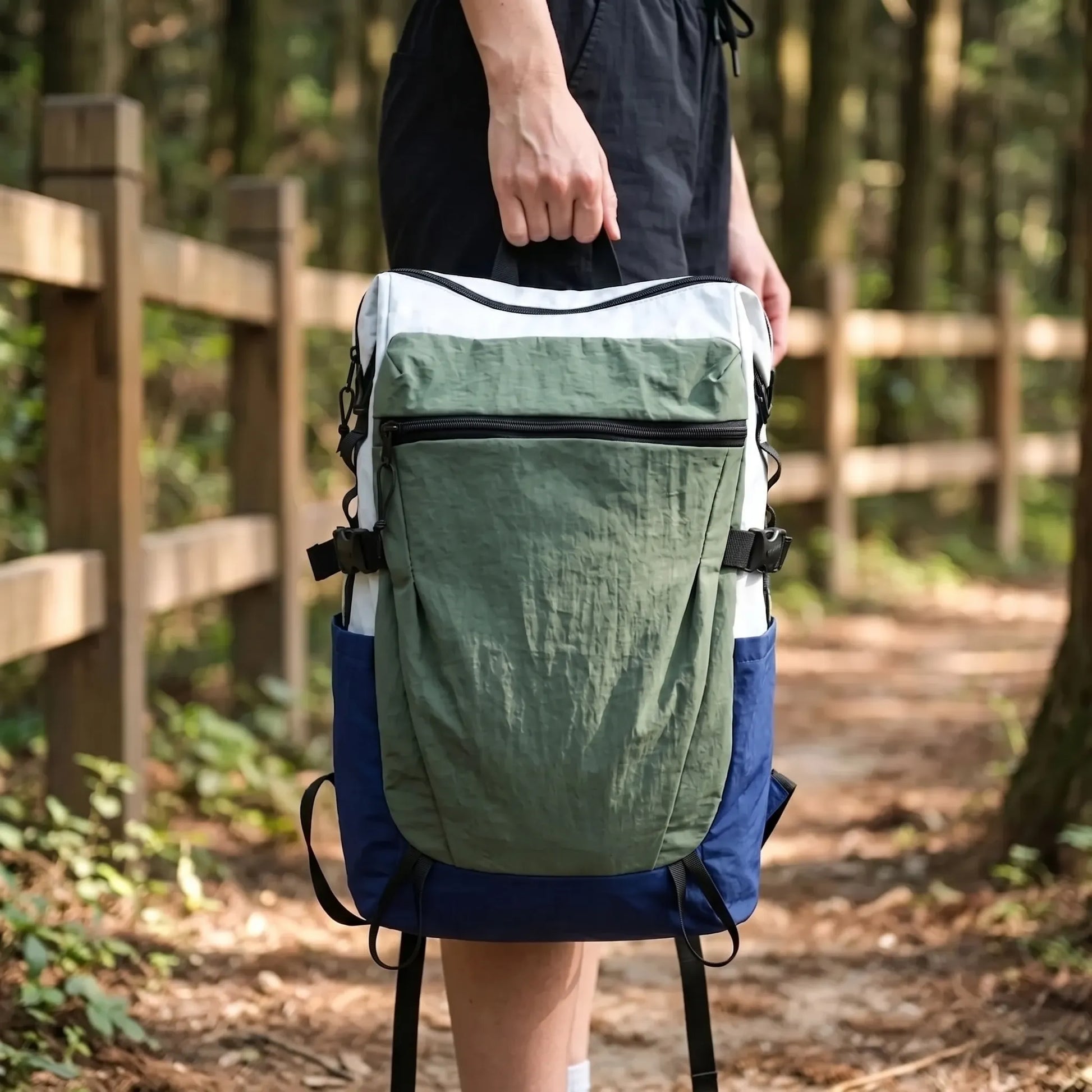 Leichter Wanderrucksack Für Draußen -  Darin