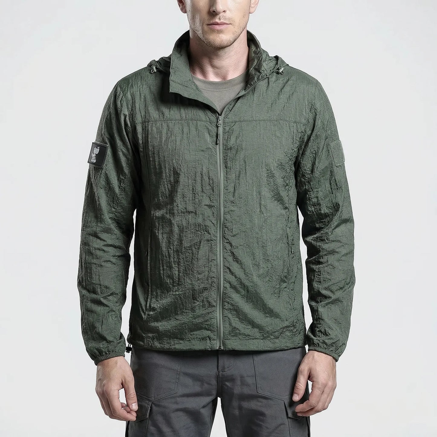 Leichter Windbreaker Mit Kapuze Im Taktischen Stil -  Velorak