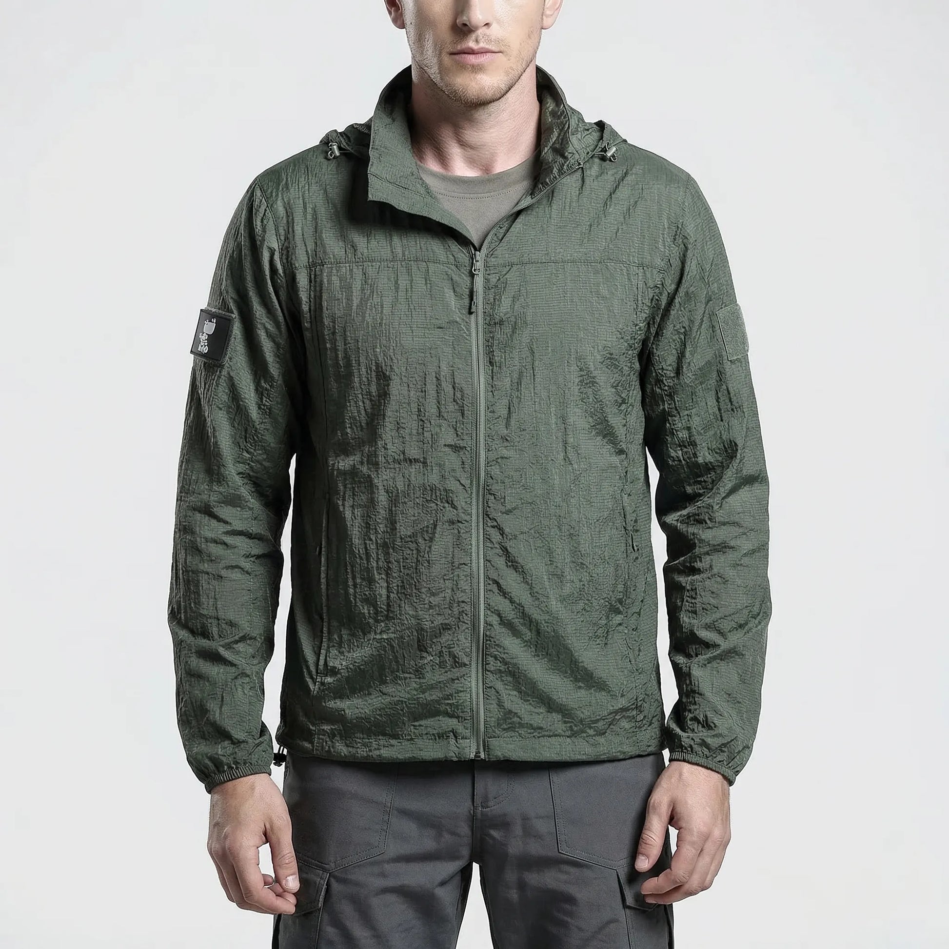 Leichter Windbreaker Mit Kapuze Im Taktischen Stil -  Velorak
