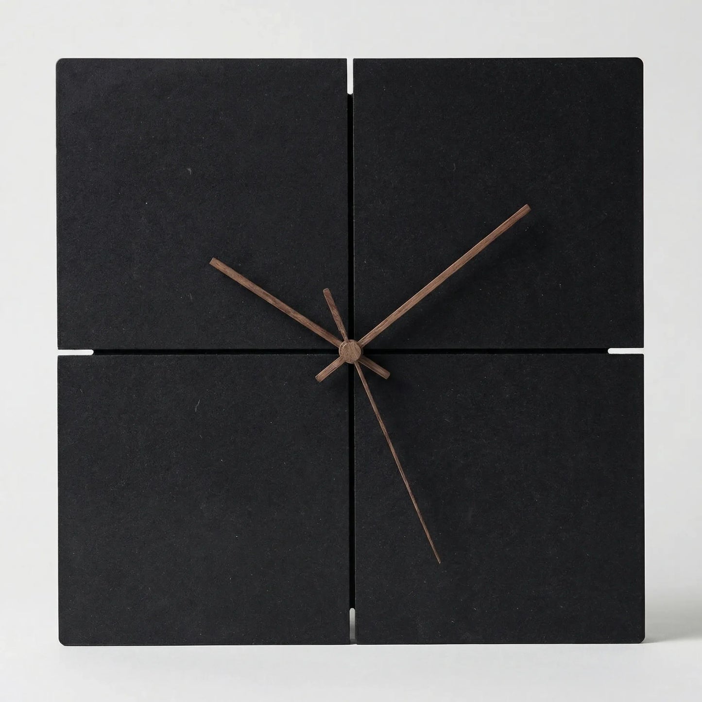 Minimalistische Runde Analoge Wanduhr - Veltara
