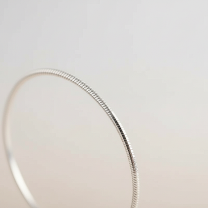 Minimalistisches Armband - EleganceRing