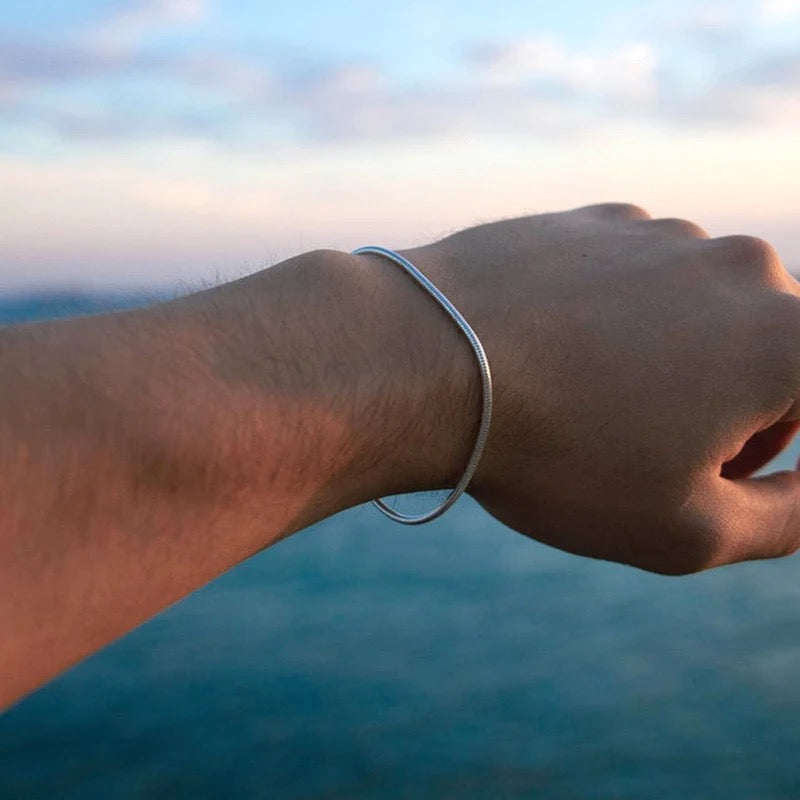 Minimalistisches Armband - EleganceRing