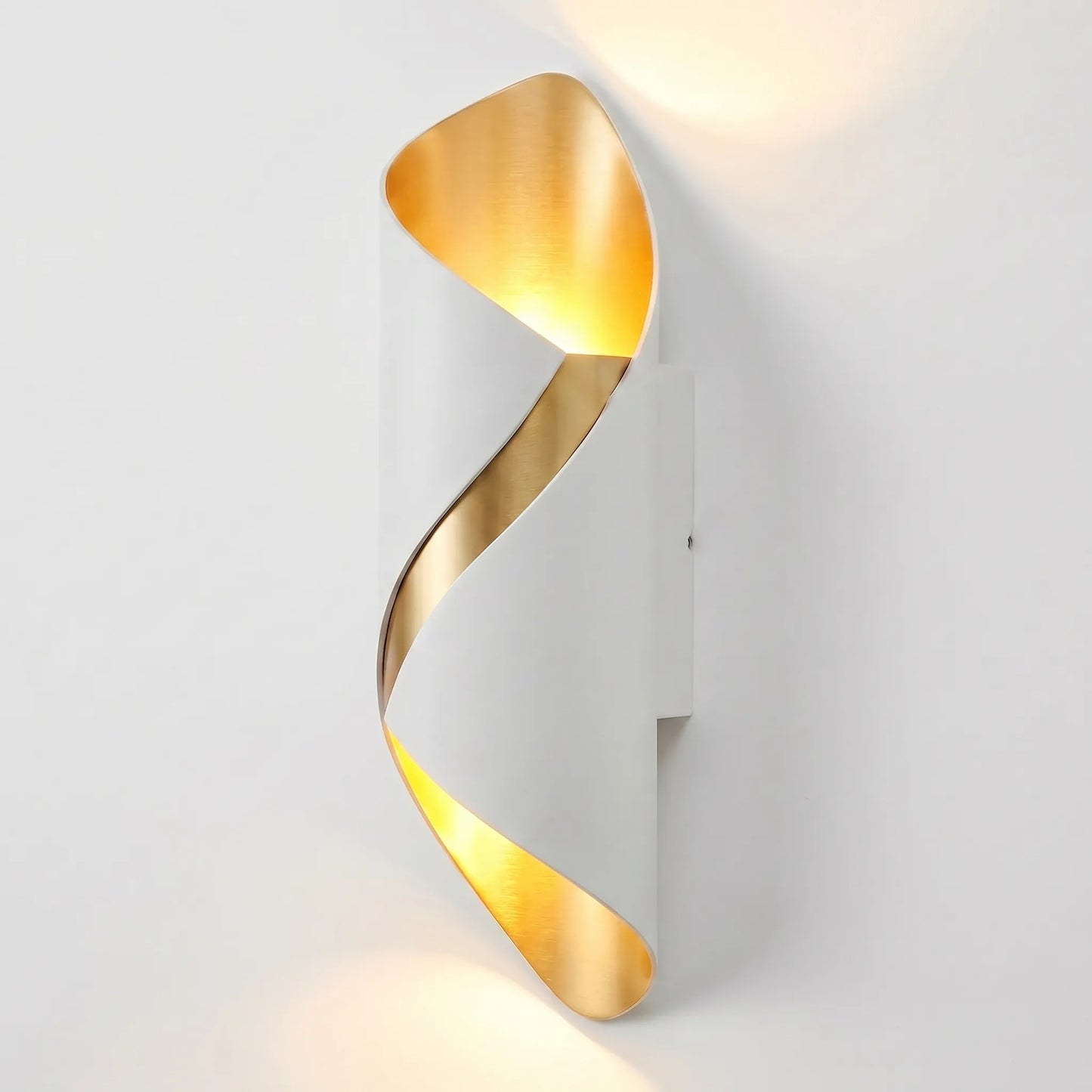 Modern Wall Lamp -  Luminark