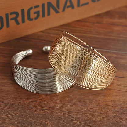 Modischer Manschettenarmreif - EleganceCuff