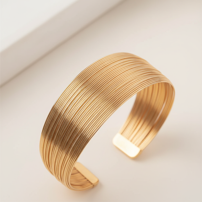 Modischer Manschettenarmreif - EleganceCuff