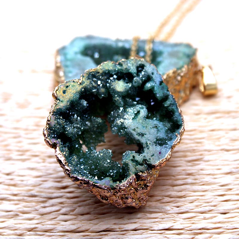 Natürlicher Kristall-Anhänger - GeoJewelry