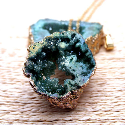 Natürlicher Kristall-Anhänger - GeoJewelry