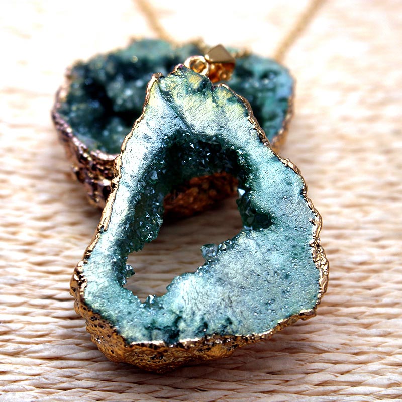 Natürlicher Kristall-Anhänger - GeoJewelry